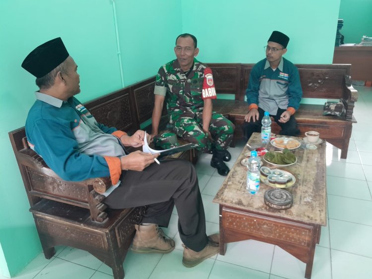 Serda Iwan Priyanto  Komsos Dengan Kepala Sekolah SMK Ma'arif