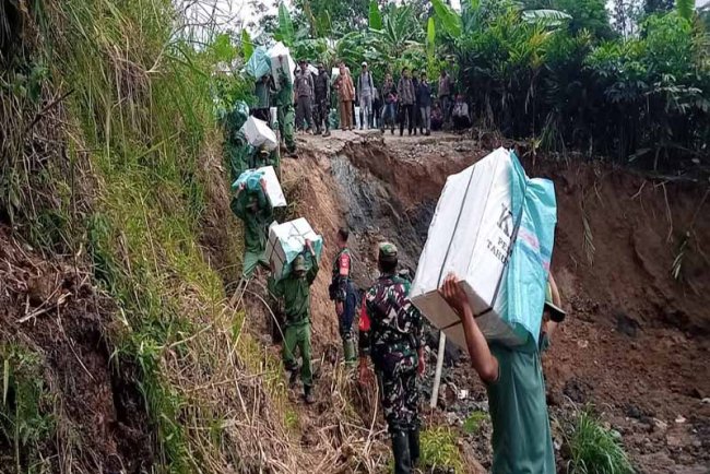 Perjuangan Logistik Pemilu 2024 Tantangan di Jalan Terjal