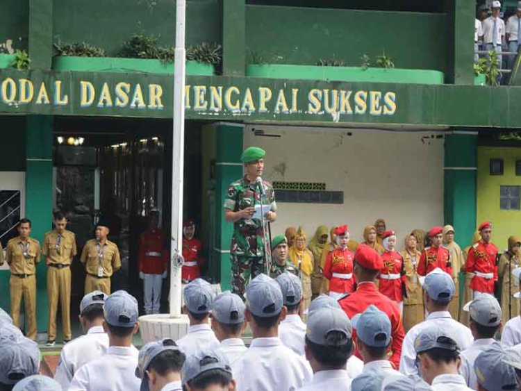 Dandim Menjadi Irup SMKS Panca Bhakti Banjarnegara
