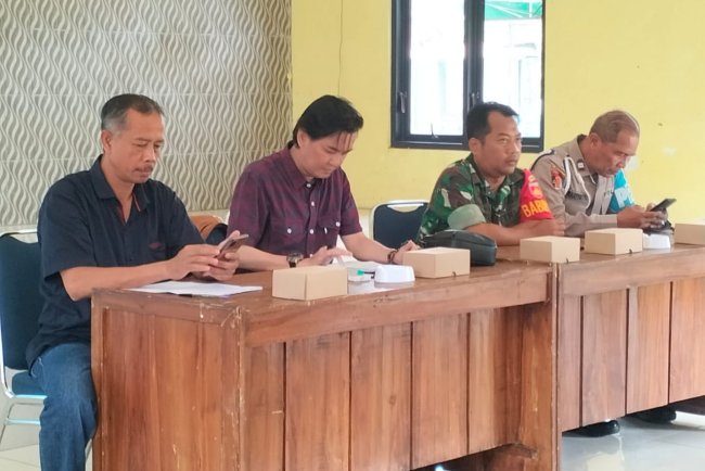 Babinsa Desa Blitar Ikut Musrenbang untuk Kemajuan Desa