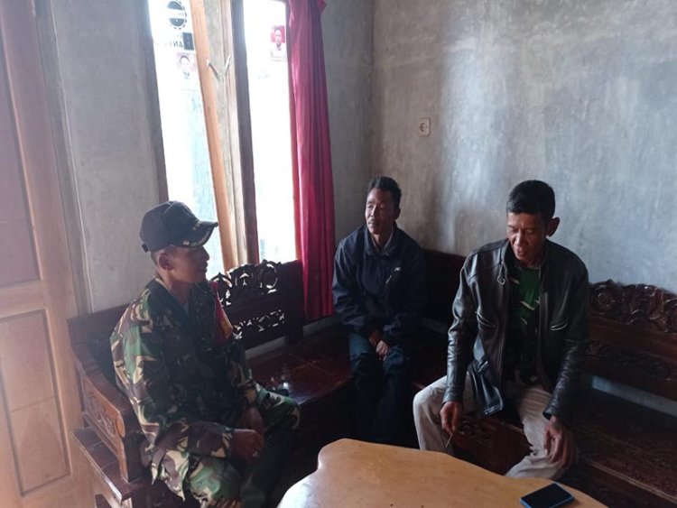 Babinsa Sertu Parmadi Lakukan Komsos Ramadhan