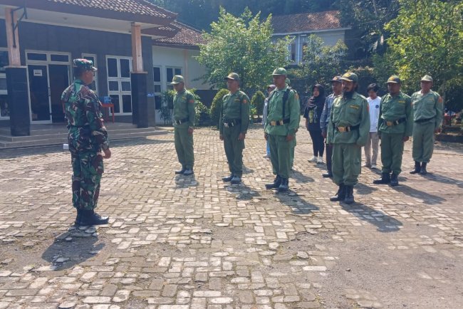 BABINSA IKUT MERAMAIKAN JAMBORE SATLINMAS TAHUN 2024