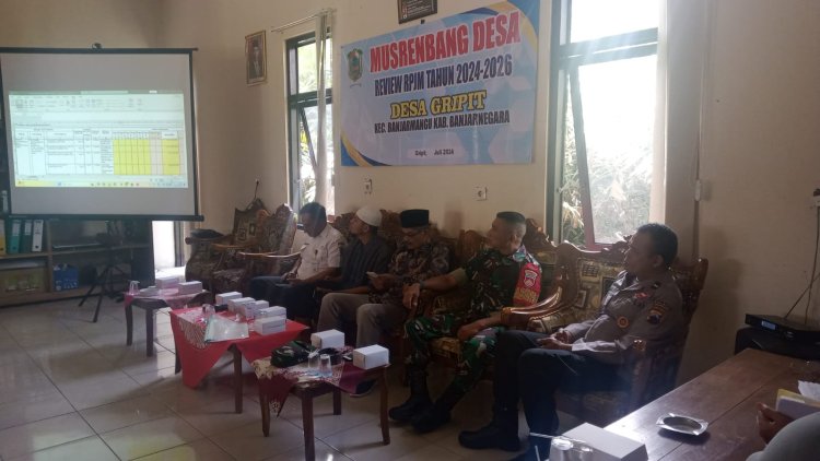 Babinsa Hadiri Undangan Musrenbangdes untuk Review Rencana Pembangunan Jangka Menengah