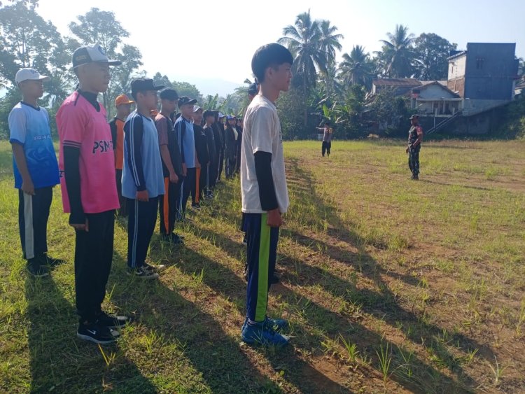 Babinsa Posramil Pagedongan Seleksi Calon Paskibraka Kecamatan