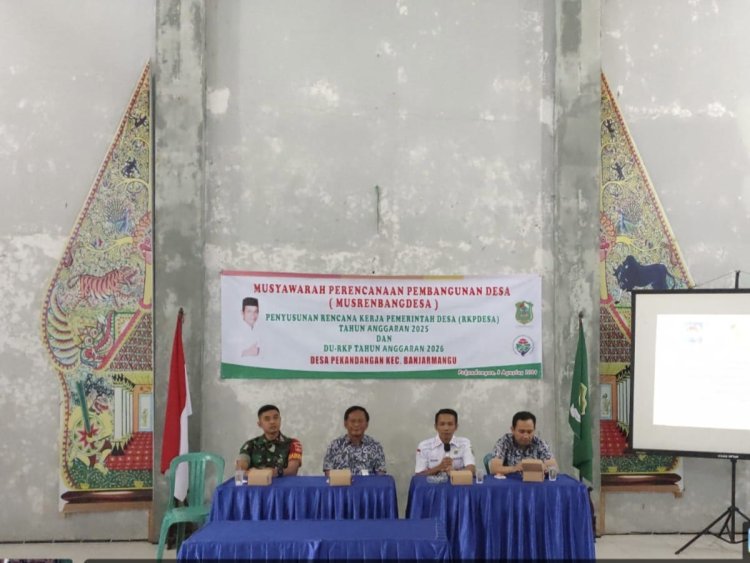 Babinsa Koramil 13/Banjarmangu Hadiri Musrenbang Desa Tahun 2025