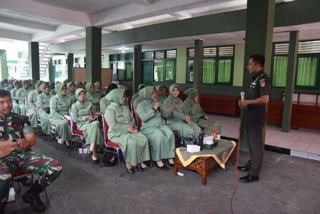 Penyuluhan Hukum Kodim 0704Banjarnegara Tingkatkan Kesadaran Prajurit