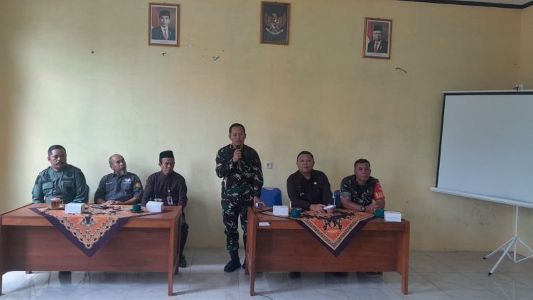 Danramil 04 Karangkobar Menjalin Komsos Bersama Aparat Kewilayahan Dan  Komponen Masyarakat