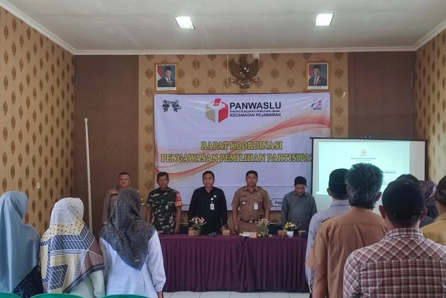 Babinsa Koramil 16/Pejawaran Hadiri Sosialisasi Pengawasan Pemilihan Partisipatif 