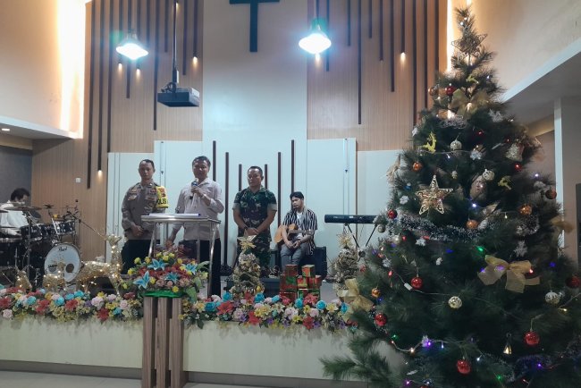 Hadiri Perayaan Natal Pesen Danramil Sebagai Saudara Beda Agama Kita Akan Selalu Bergandengan Tangan