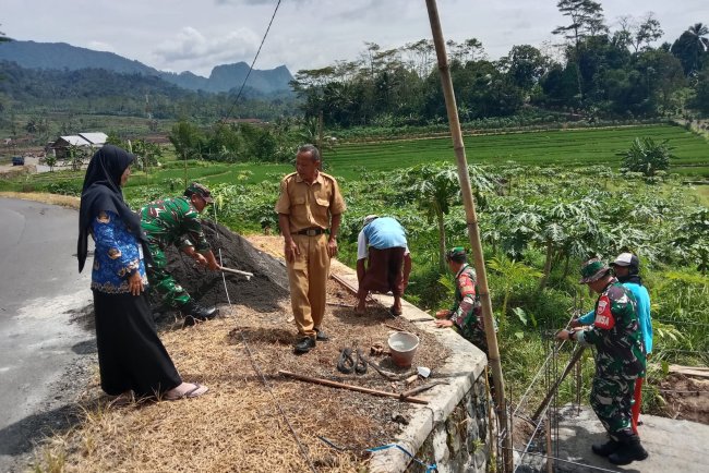 Bangun Rumah Pompa Air di Desa Medayu untuk Dukung Irigasi Pertanian