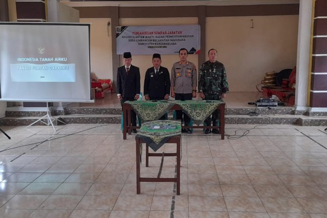 Danramil menghadiri acara pengambilan sumpah jabatan Anggota Antar Waktu BPD Desa Limbangan