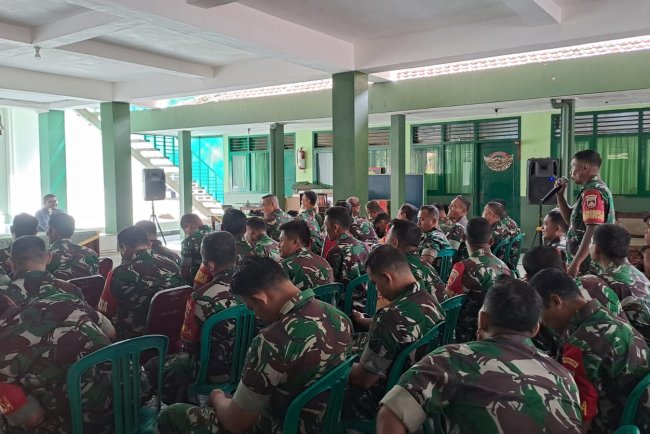 Anggota Kodim 0704 Banjarnegara Ikuti Penyuluhan Penyakit Degeneratif   