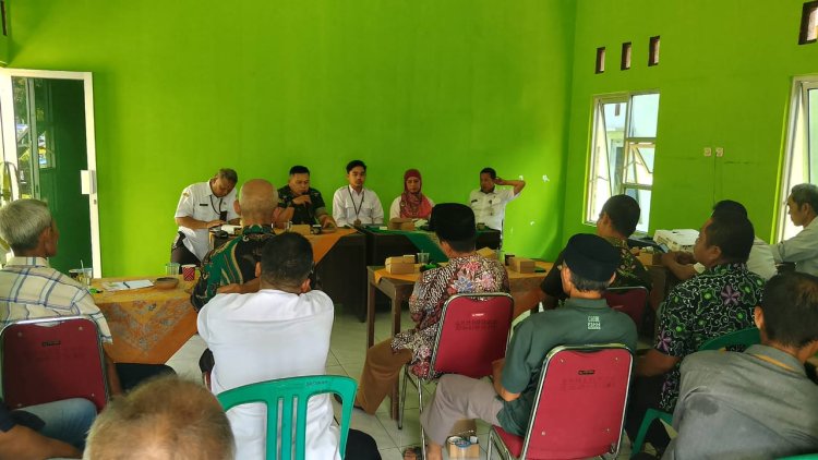 Koramil 09/Susukan Bersama BPP Sinergi Percepat musim tanam ke 2 ( LTT ) Padi Sawah Susukan