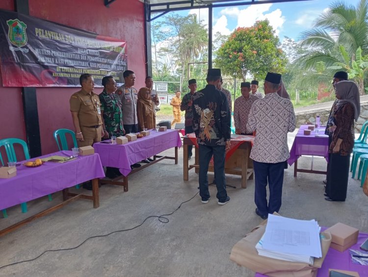 Danramil 13 Banjarmangu Hadiri Pelantikan dan Pengambilan Sumpah Jabatan Pemerintahan Desa Gripit