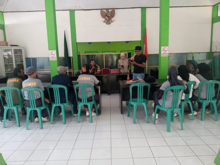 Babinsa Pemerintah Kelurahan dan Satlinmas Laksanakan Simulasi Kebencanaan