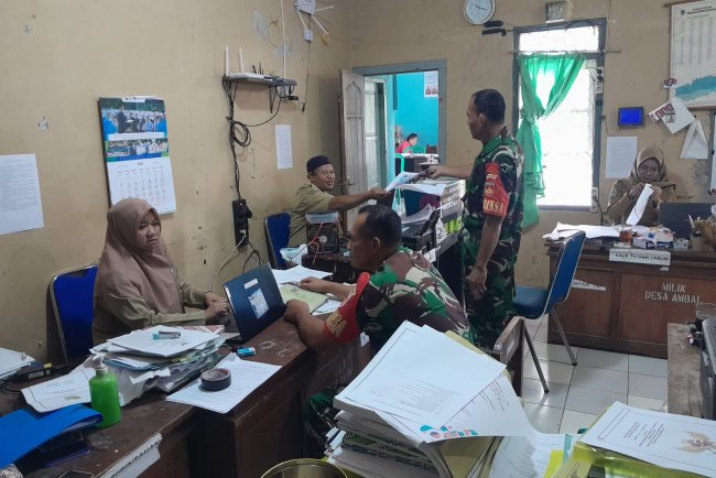 Babinsa Koramil 04 Karangkobar Giat Puldata Ter Di Kantor Desa Ambal