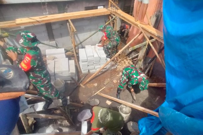 Danramil 06 Kalibening Pimpin Pelaksanaan RTLH di Desa Sirukun