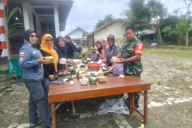 Babinsa Koramil 09 Susukan Hadir Dalam acara Tradisi Sedekah Bumi di Desa Kemranggon