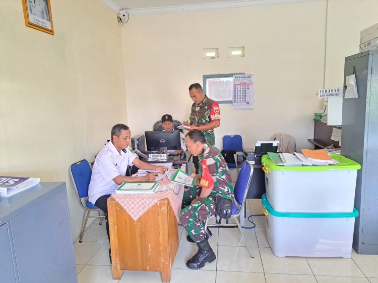 Update Data Wilayah Babinsa Koramil 04/Karangkobar Melaksanakan Puldata Ter