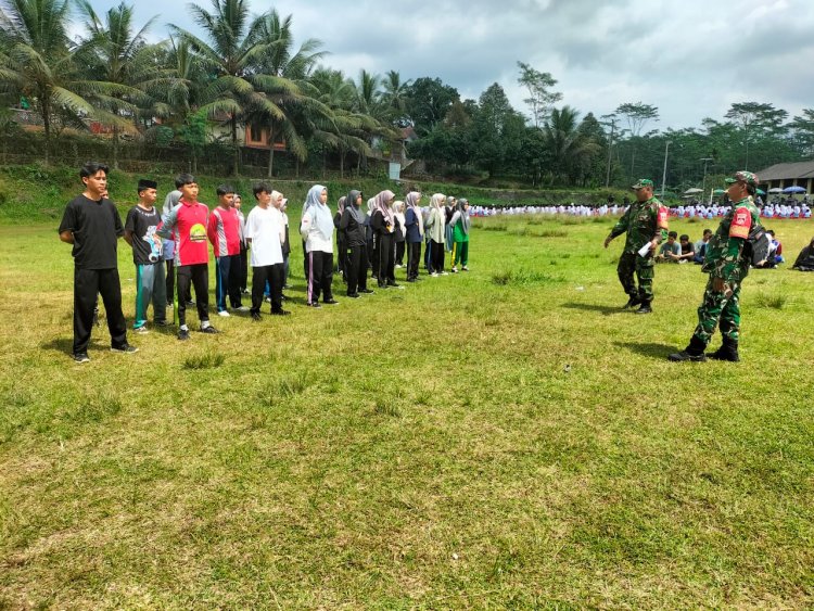 Babinsa Koramil 01 Banjarnegara Tanamkan Karakter Bangsa Sejak Dini Lewat MPLS