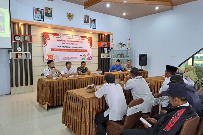 Mewakili Danramil Serda Wasis Hidayat Hadiri Lokakarya Mini Linsek TW lll UPTD Puskesmas Karangkobar