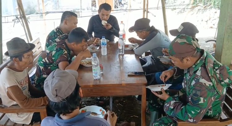 Satgas TMMD Reguler 125 Kodim 0710/Pekalongan Makin Akrab dengan Warga Desa Windurojo