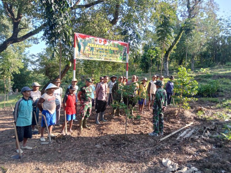 Satgas TMMD Reguler ke-125 Kodim 0710/Pekalongan Gelar Apel Pagi dan Laksanakan Penghijauan di Desa Windurojo