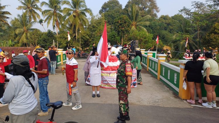 Babinsa Kawal Karnaval Di Wilayah Binaan