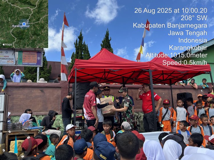 Danramil Bersama Forkopincam Karangkobar Lepas Peserta Jalan Santai Meriahkan HUT Kemerdekaan RI Ke 80