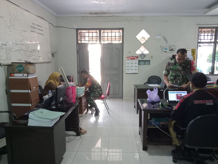 Serka Purnomo Babinsa Koramil 04/Karangkobar Melaksanakan Puldata Ter Di Desa Binaan 