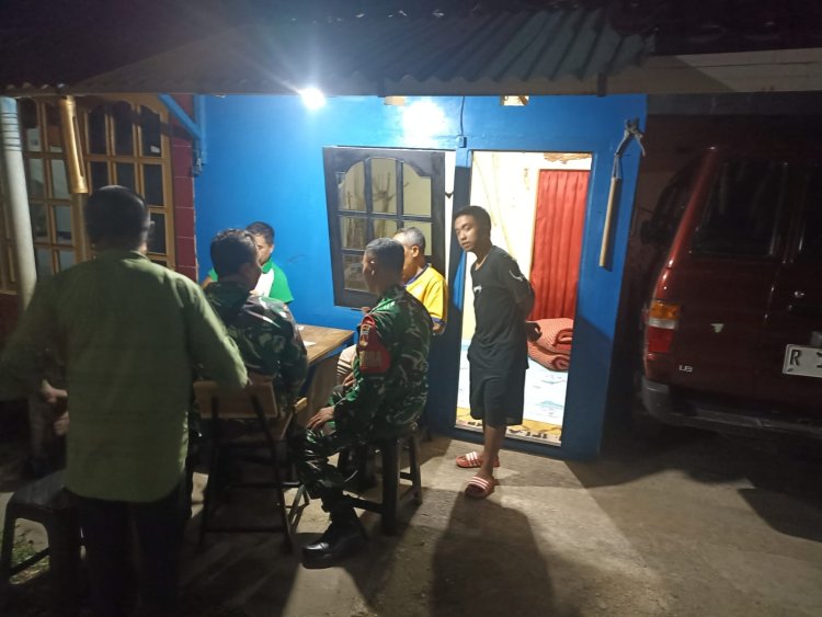 Jaga Kamtibmas Wilayah,Anggota Koramil 01 Banjarnegara Rutin Patroli Malam