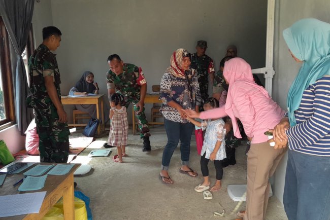 Untuk Meningkatkan Kesehatan Pada Anak Dan Balita Babinsa Dampingi Kegiatan Posyandu Balita