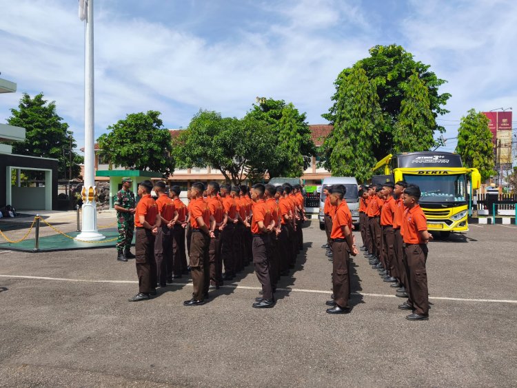 Pasiter Kodim 0704 Banjarnegara Lepas 50 Siswa KKRI Ikuti Persami 