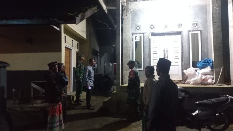 Gelar Patroli Malam Guna Tingkatkan Kamtibmas di wilayah Karangkobar