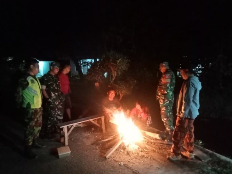 Babinsa Koramil 06/Kalibening Aktif  Laksanakan Patroli Malam, Dipastikan Wilayah Aman