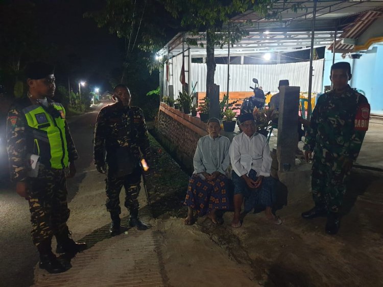 Kolaborasi Babinsa dan Banser Melakukan Patroli Bersama