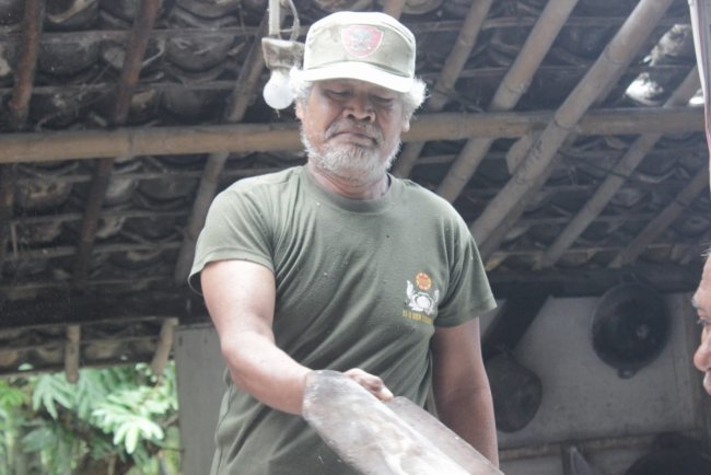 Nurcholis Ini Yang Bisa Kami Bantu Bersama Warga Untuk Ibu Sarnewi