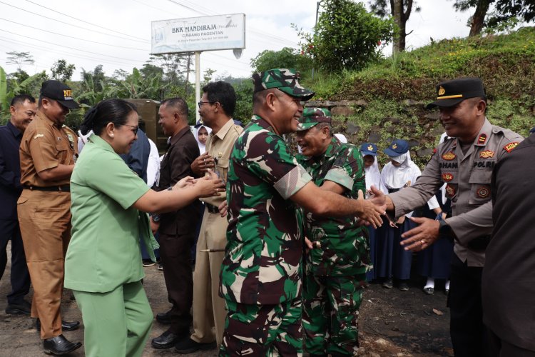 TNI-Pemda Satukan Langkah Bangun Desa Pagentan