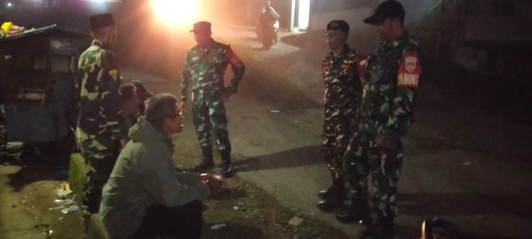 Laksanakan Patroli Malam Di Wilayah Bersama Ormas Dan Masyarakat