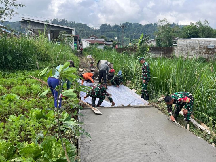 Gotong Royong Koramil 17 Wanayasa Melaksanakan Kerja Bhakti