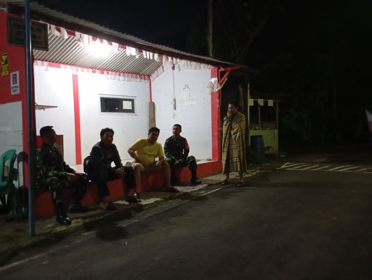 Anggota Koramil 13 Banjarmangu Melaksanakan Patroli