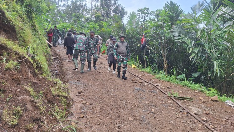 Semangat Gotong Royong Warnai Pembangunan Jembatan Gantung Garuda di Punggelan
