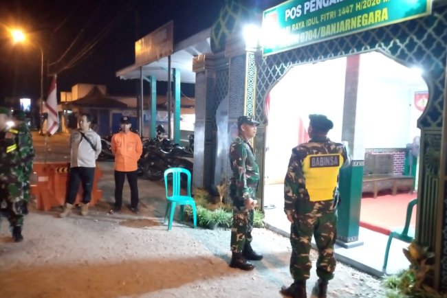 Dandim Banjarnegara Tinjau Pos Pengamanan Lebaran di Mrica Bawang