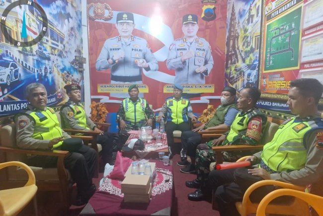 Sinergi TNI–Polri di Klampok Menjaga Nyaman Arus Mudik Lebaran 1447 H