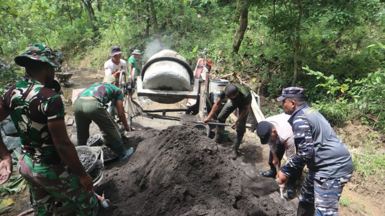 Sinergi Lintas Matra, Serka Sarjono, Prajurit TNI AL yang Terjun Bangun Desa Terpencil