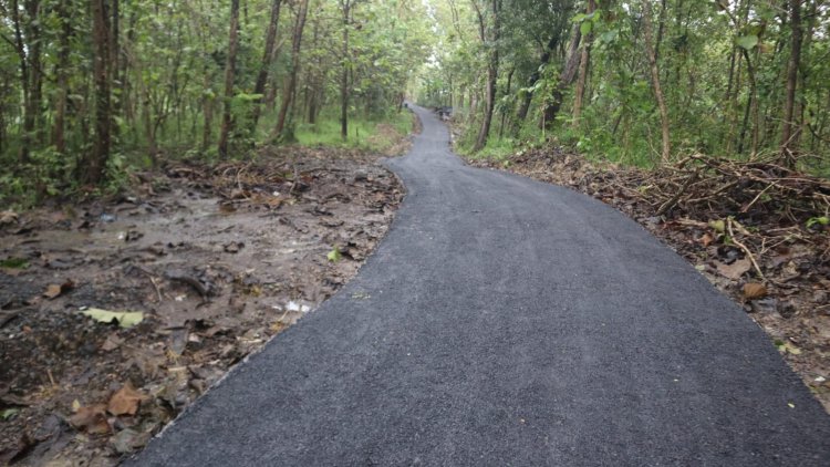 Akses Ekonomi Cikuya Terbuka Lebar, Satgas TMMD Kodim Brebes Tuntaskan Rabat Beton 1,5 KM 