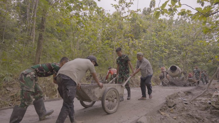 Satgas TMMD 127 Kodim 0713/Brebes Bahu Membahu Transformasi Infrastruktur Cikuya