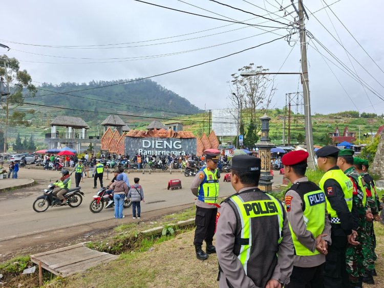 Sinergi TNI-Polri Jaga Wisata Dieng Tetap Aman dan Nyaman
