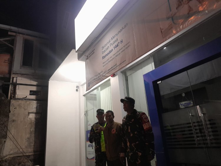 Babinsa Koramil 17Wanayasa melaksanakan Patroli malam