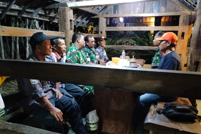 Babinsa Koramil 01 Banjarnegara Laksanakan Patroli Pos Kamling